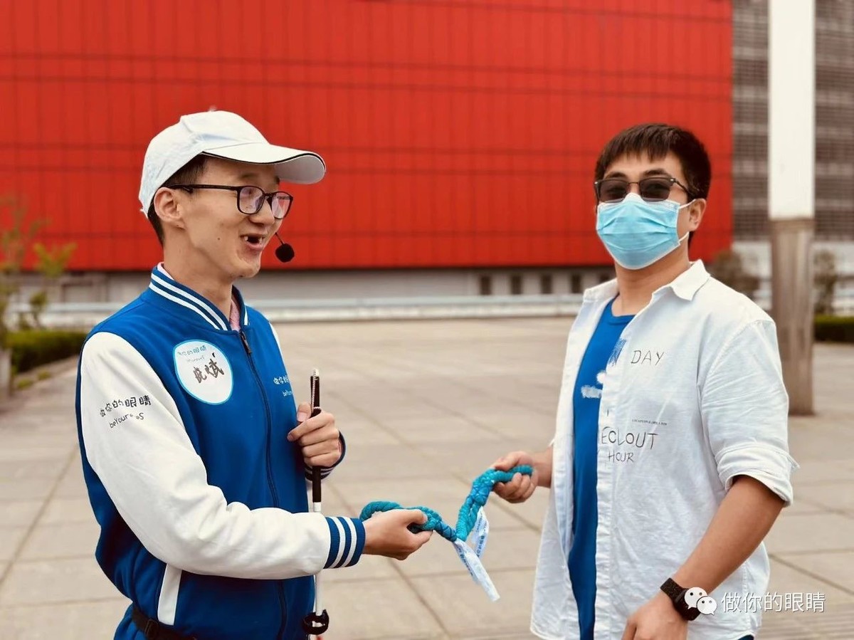 晓斌与企业志愿者共建 Xiaobin and corporate volunteers' joint development
